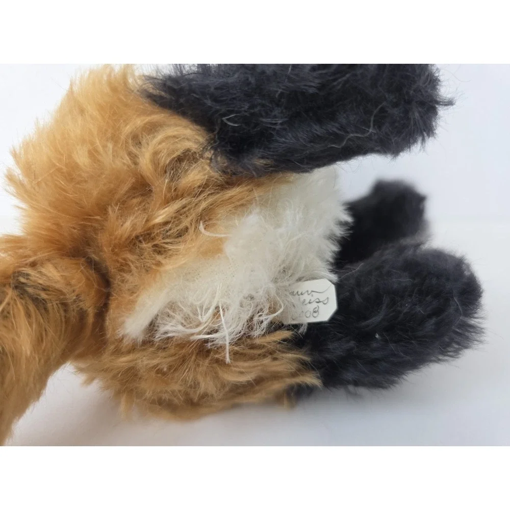 Artist teddy bear Laura Weiss 2008 artist fox mohair jointed 8x7